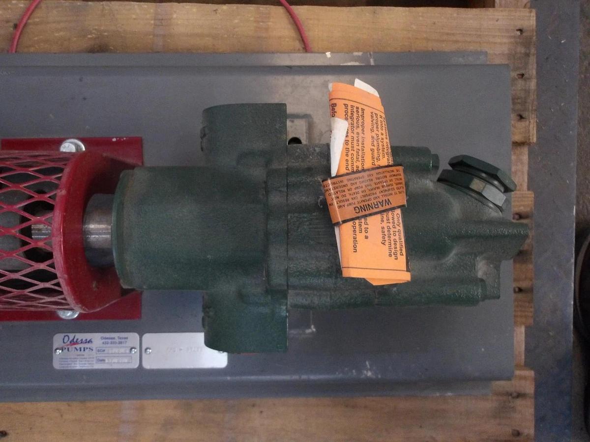 Used ROPER 1-1/2" PUMP W/ 5 HP MOTOR, #11121018GJW NEW