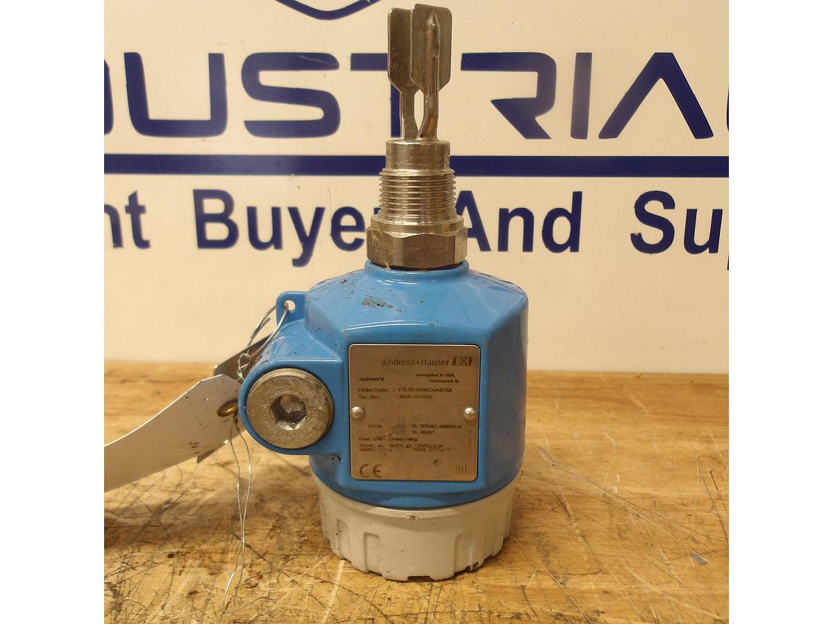 Used ENDRESS HAUSER FTL50-AGM2AA4E5A LEVEL TRANSMITTER