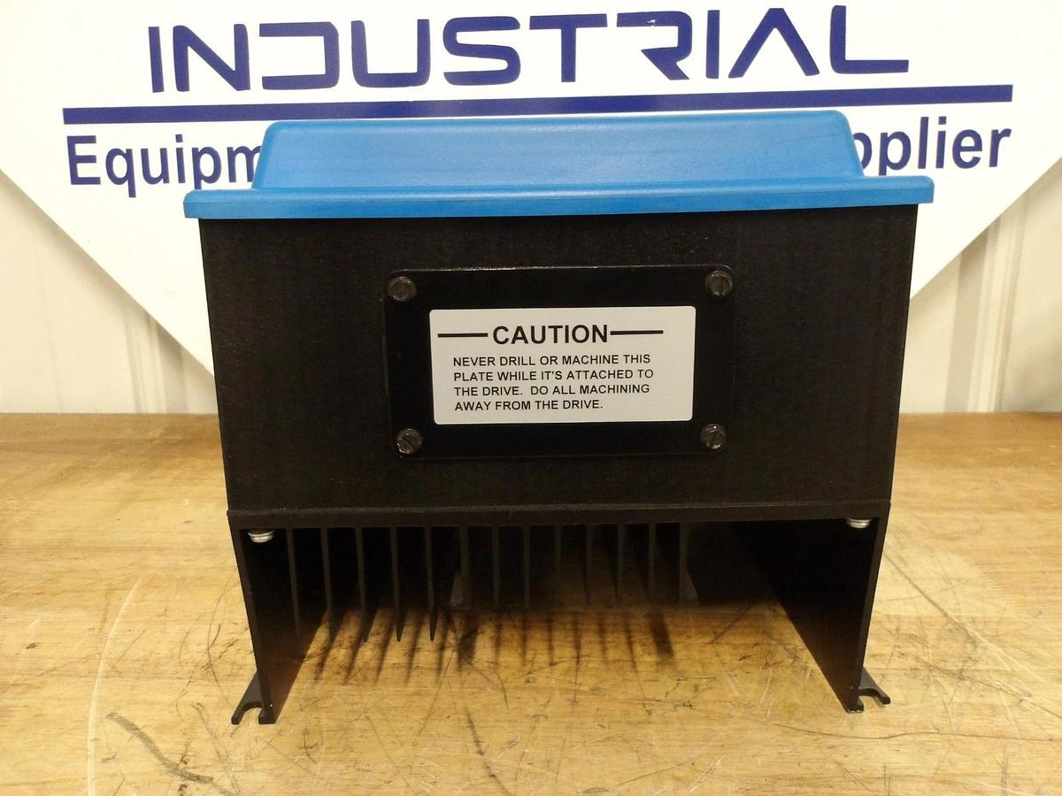 Used SECO SL300 SERIES AC DRIVE 1 HP, #7101230G NEW