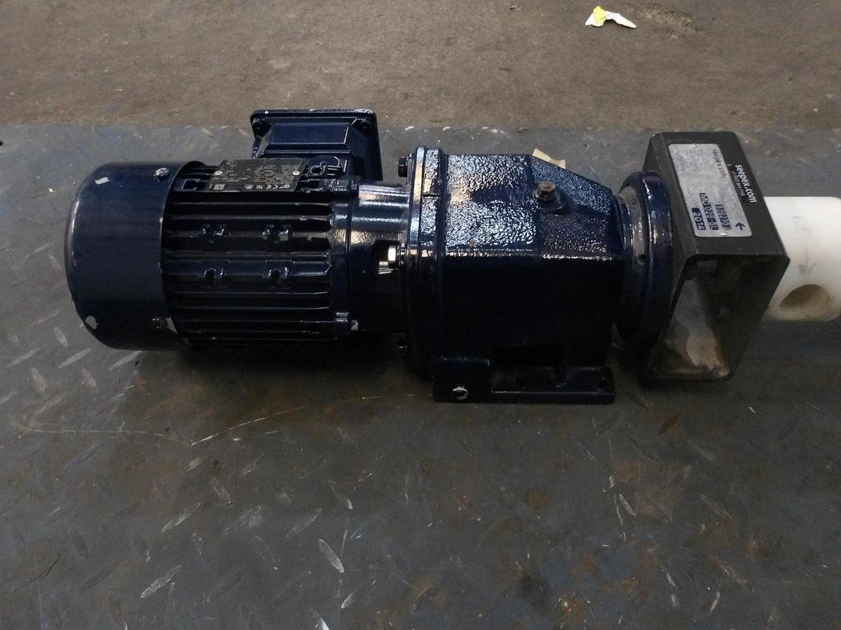 Used SEEPEX 1" X 1/2" PUMP W/ 0.50 HP MOTOR, #108157G NEW