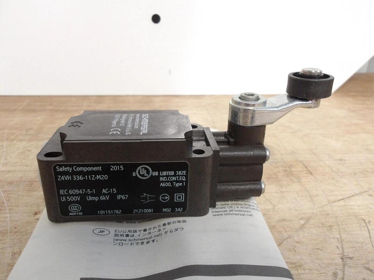 SCHMERSAL Z4VH-336-11Z-M20 LIMIT SWITCH, #417120G NIB