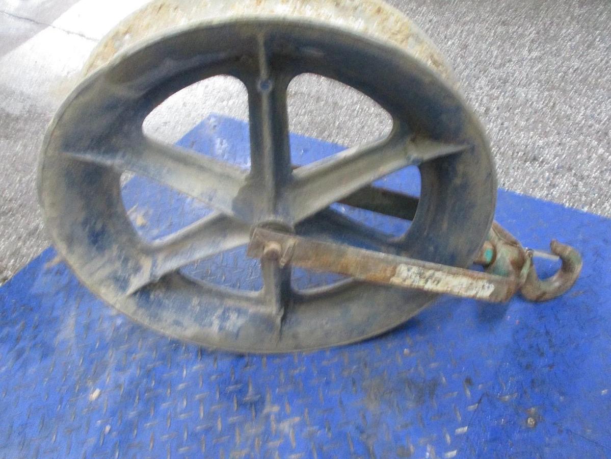 Used GREENLEE 24" SUPER TUGGER, #311911J USED