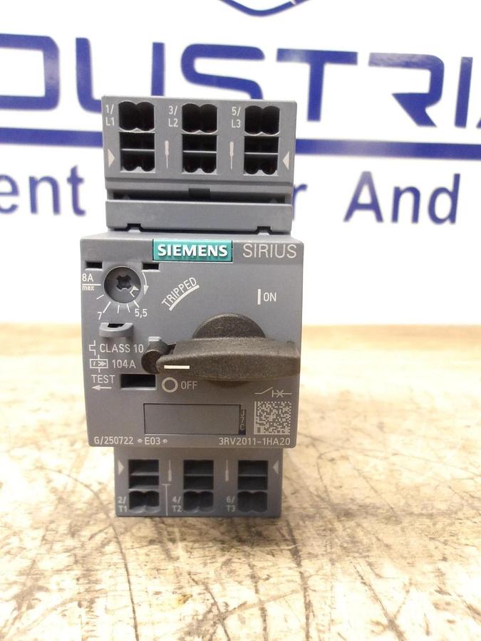 SIEMENS 5.5/8.0 AMP BREAKER, #713957G NIB