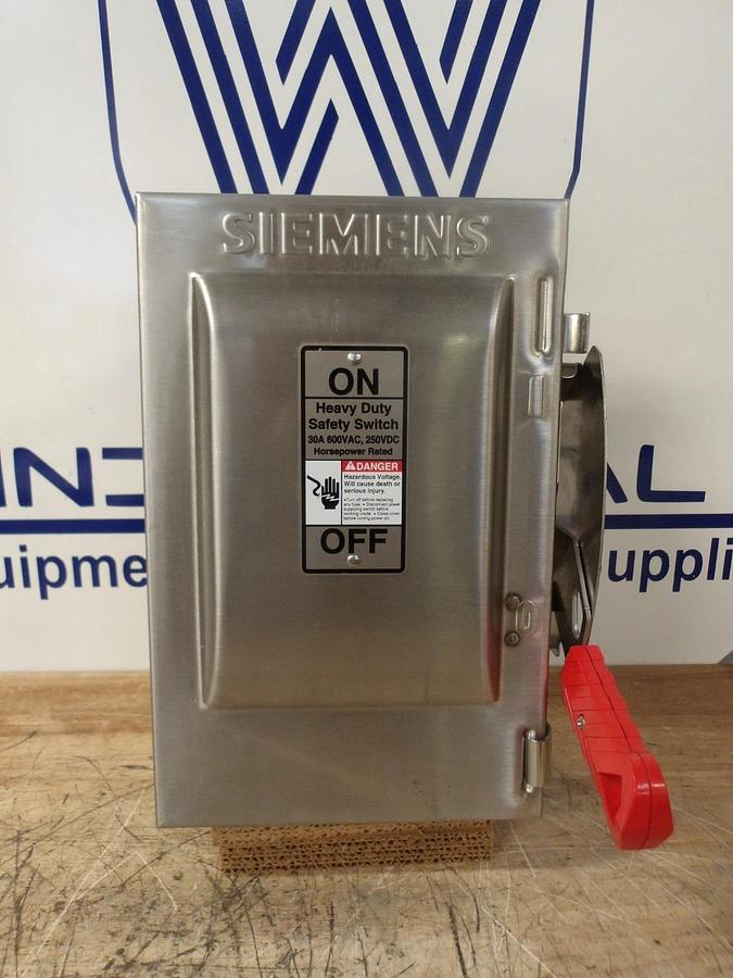 Used SIEMENS 30 AMP S/S SAFETY SWITCH 600/250 V, #716148G NEW