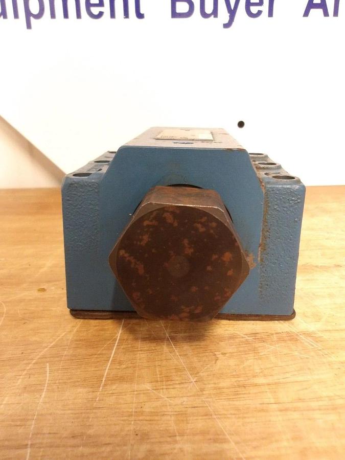Used REXROTH MANNESMANN SL30PA1-42/V HYDRAULIC BLOCK, #3171030G NEW