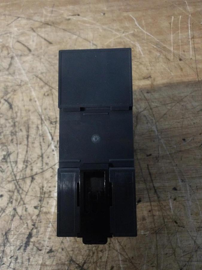 Used KEYENCE CA-DC100 LIGHT CONTROLLER, #1223910G USED