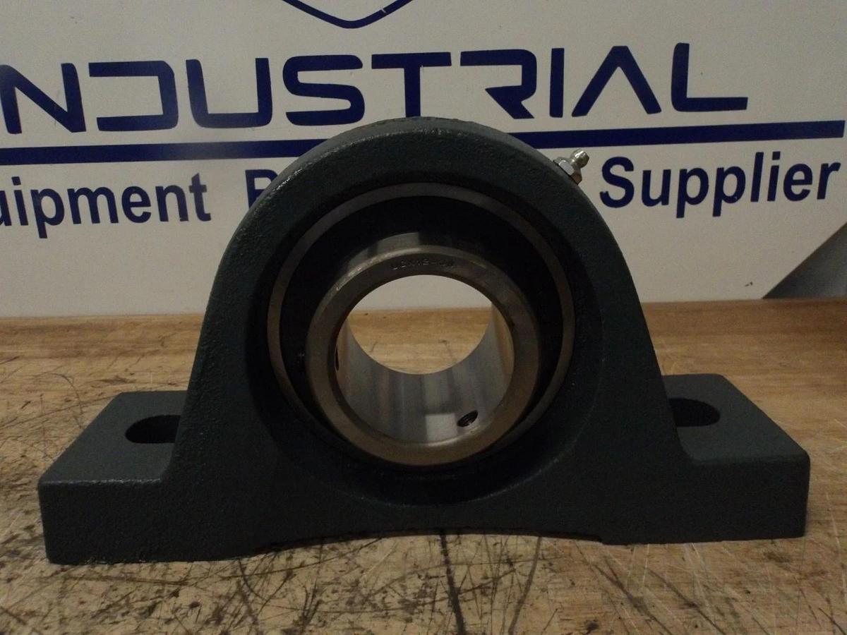 AMI UCPX12-39 PILLOW BLOCK BEARING 2-7/16" BORE, #730230G NIB