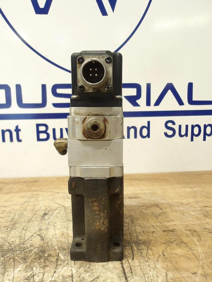 Used SAUER SUNDSTRAND SERVO VALVE (NO TAG) #826225G USED