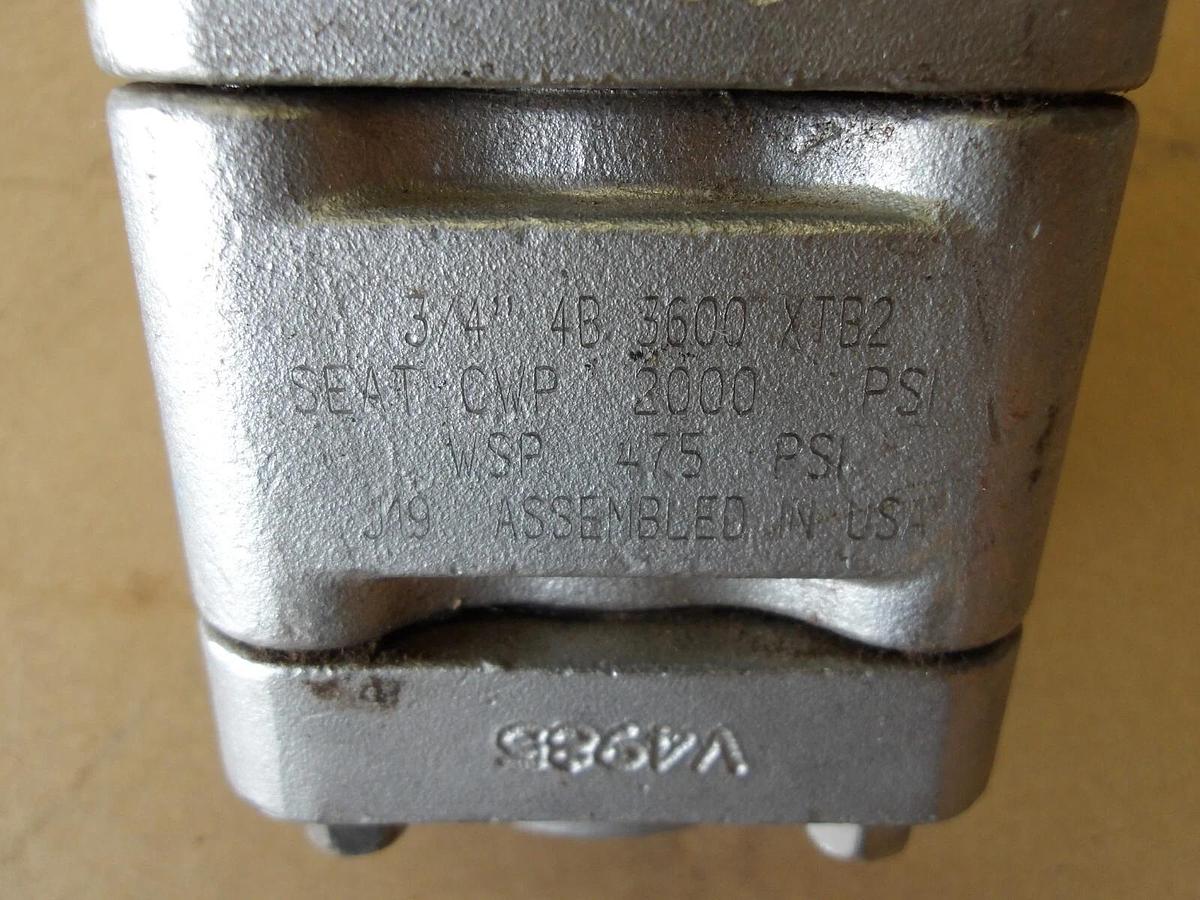 Used JAMESBURY 3/4" S/S BALL VALVE (THREADED) #6121215G NEW