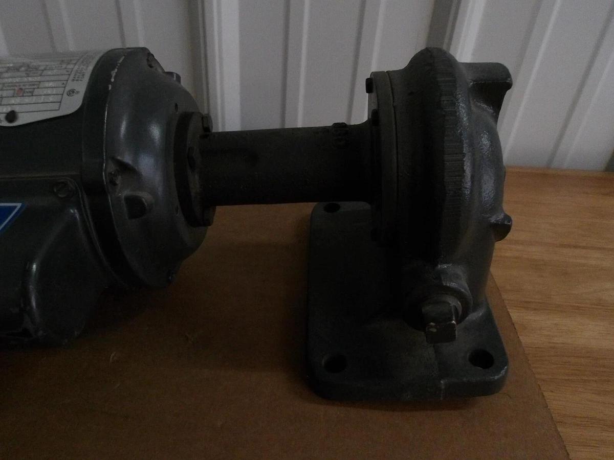 Used GUSHER PUMP 5P-4521-SHORT W/ .1 HP MOTOR, #1161018G NEW