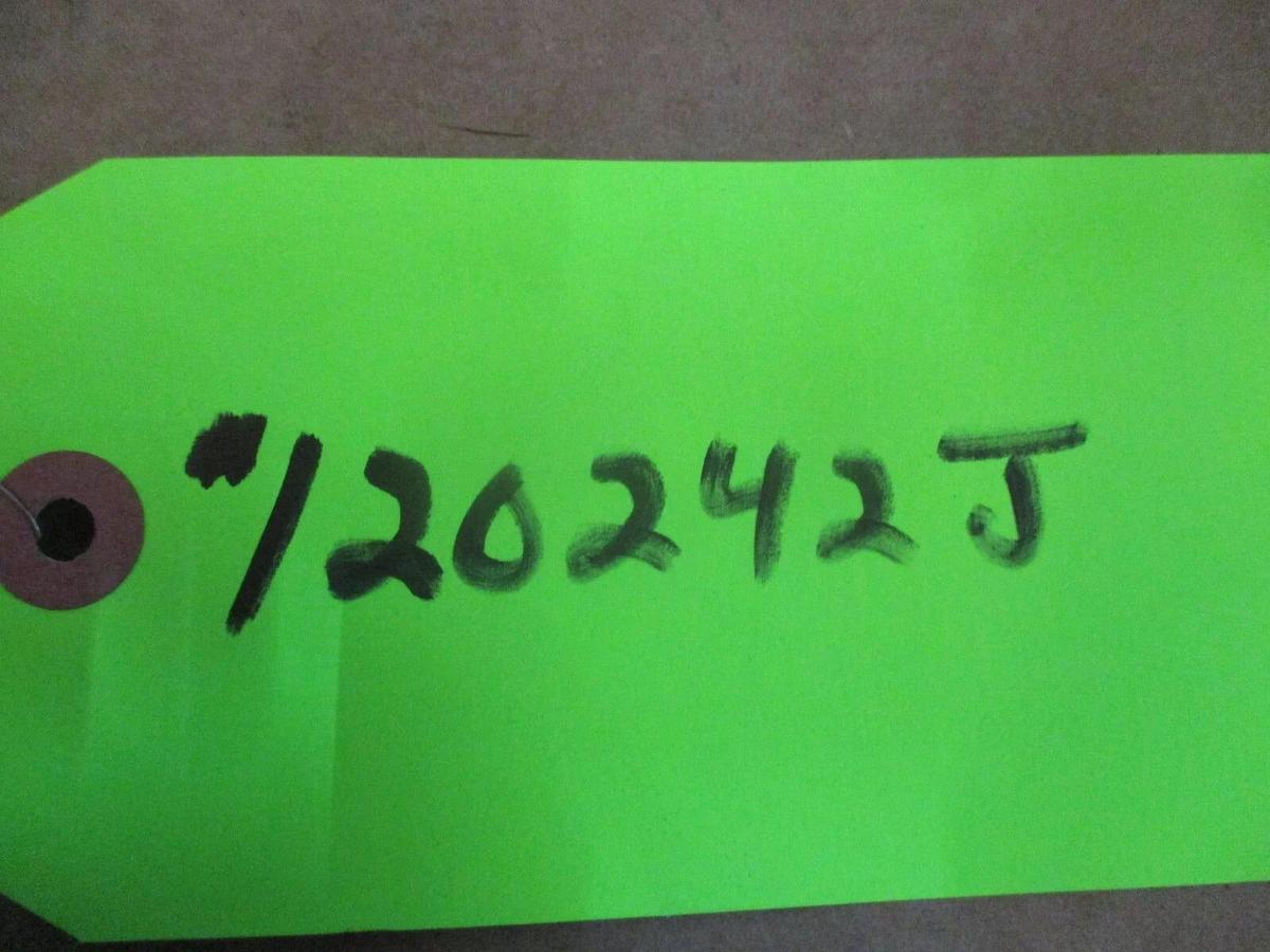 Used WILLIAMS 118374 TWO-POSITION FOUR-WAY CONTROL VALVE, #120242J NEW