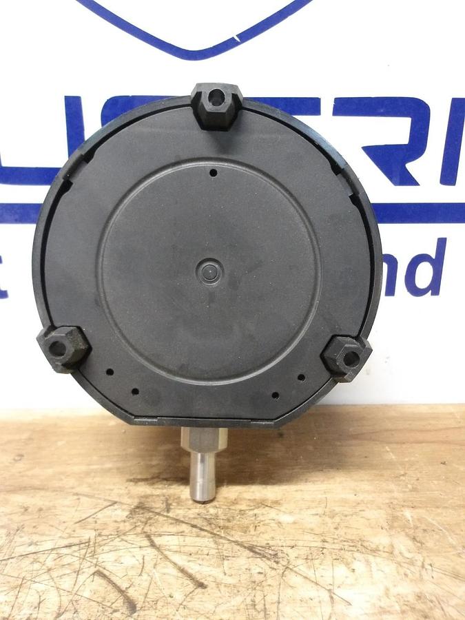 SWAGELOCK PG1-115P-PG1500-LAR3-J PRESSURE GAUGE, #213920G NIB