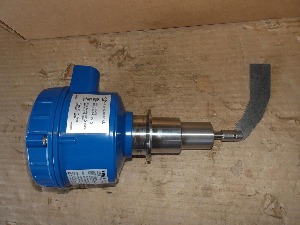 UWT RN6004 LEVEL CONTROLLER, #819315G NIB