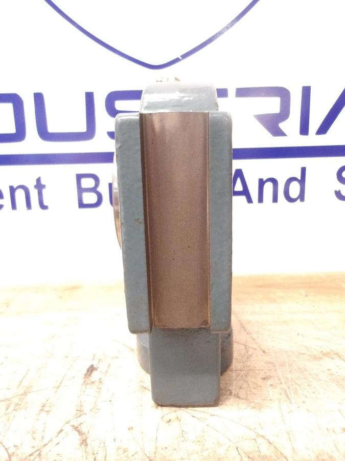 Used DODGE WSTU-SCM-200/135183 WIDE-SLOT TAKE-UP BEARING 2" BORE, #730935G NEW