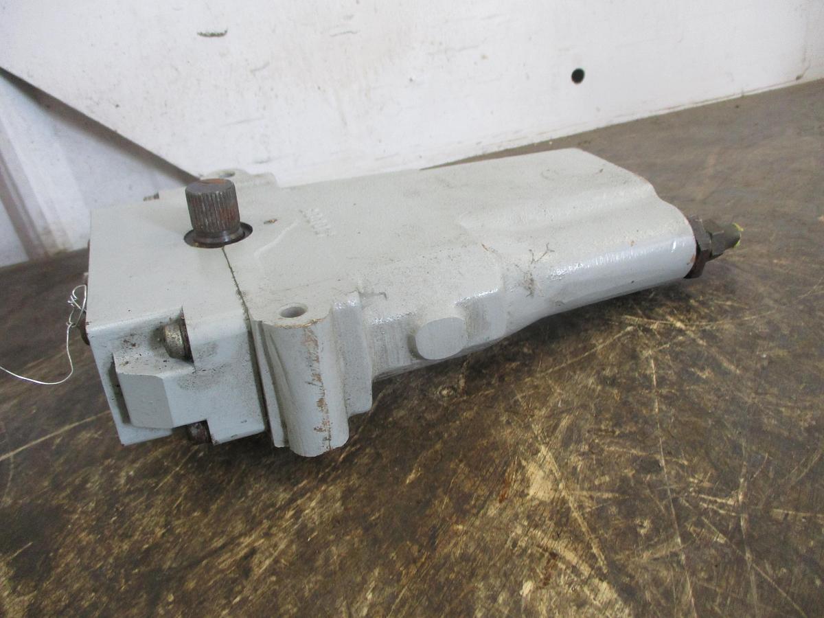 Used SPERRY FT HYDRAULIC CONTROL UNIT 20C040