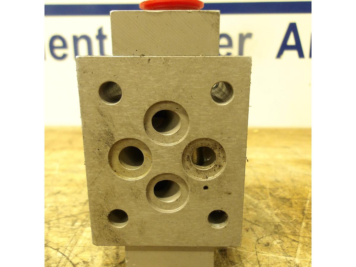 Used N.C. 775NC/775S SERVO VALVE