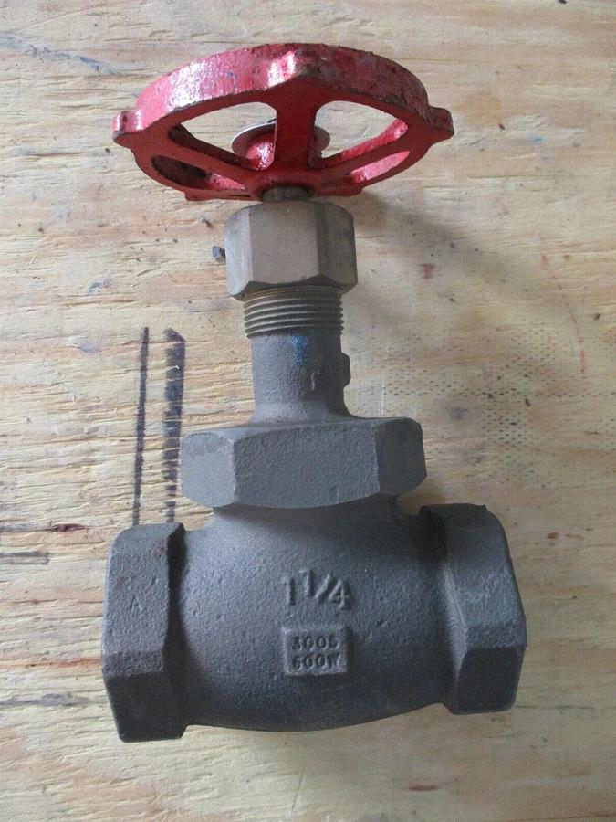 Used MILWAUKEE 1-1/4" BRONZE GLOBE VALVE, #117207J NEW