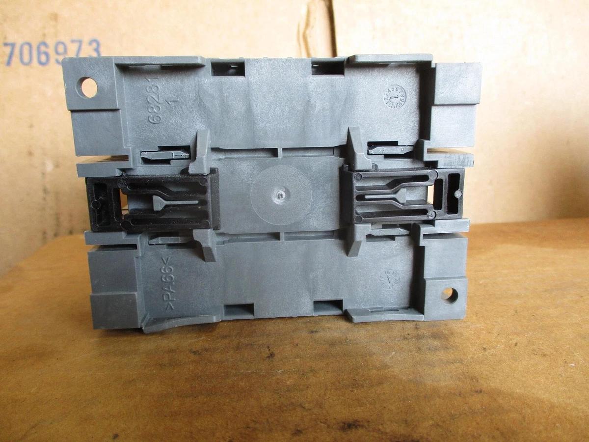 Used ABB OT30F3 GENERAL PURPOSE SWITCH 600 VAC/250 VDC, #4181133J NEW