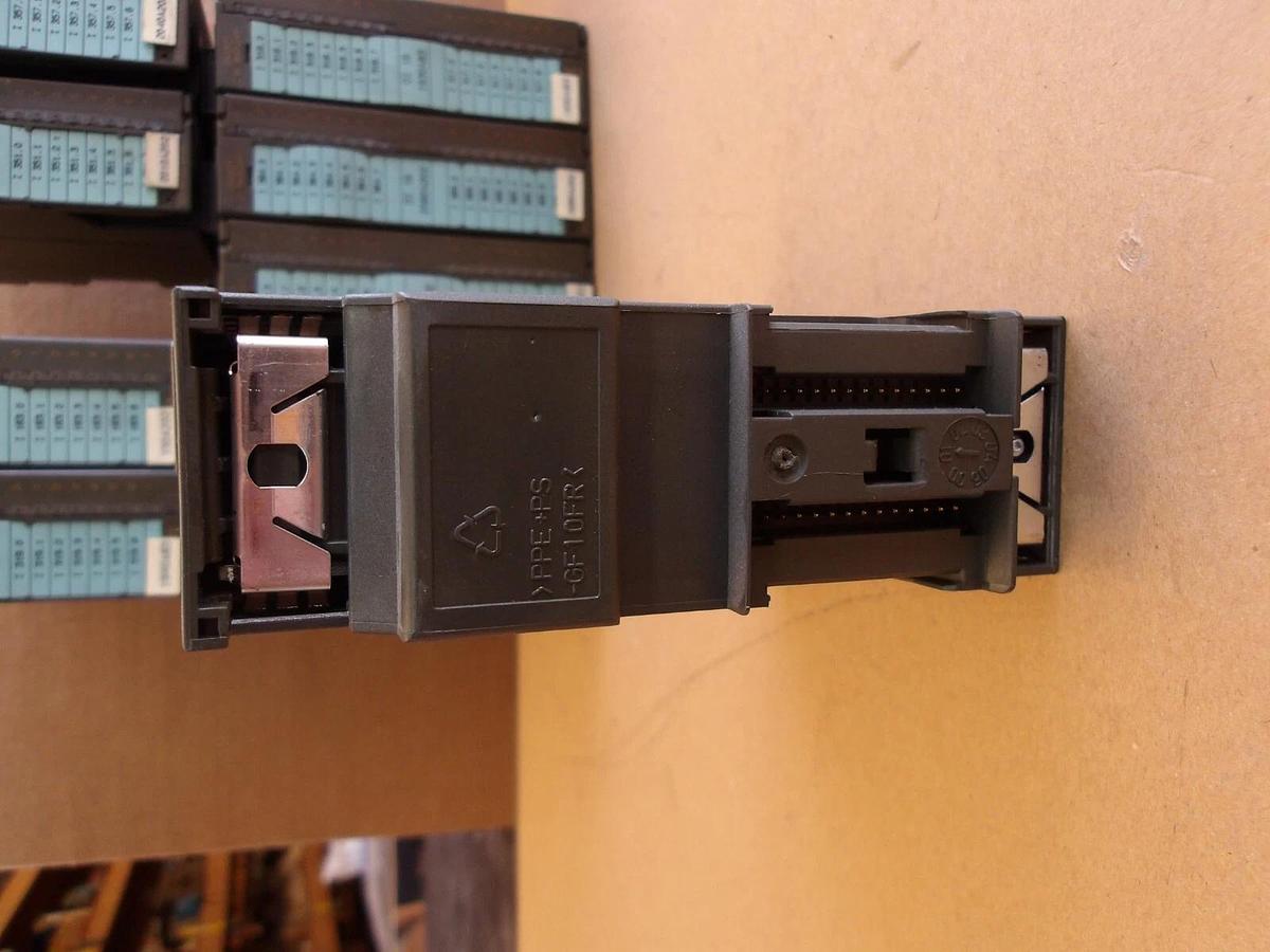 Used SIEMENS SIMATIC S7 INPUT MODELS(LOT OF 10), #424100G USED