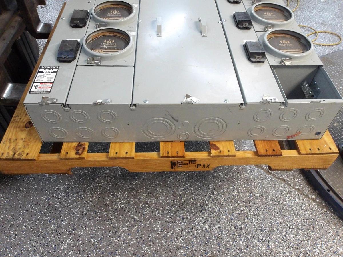 Used SIEMENS 5 GANG METERING SYSTEM WP6511RJB, 240 V, 600 A, #6121054G USED