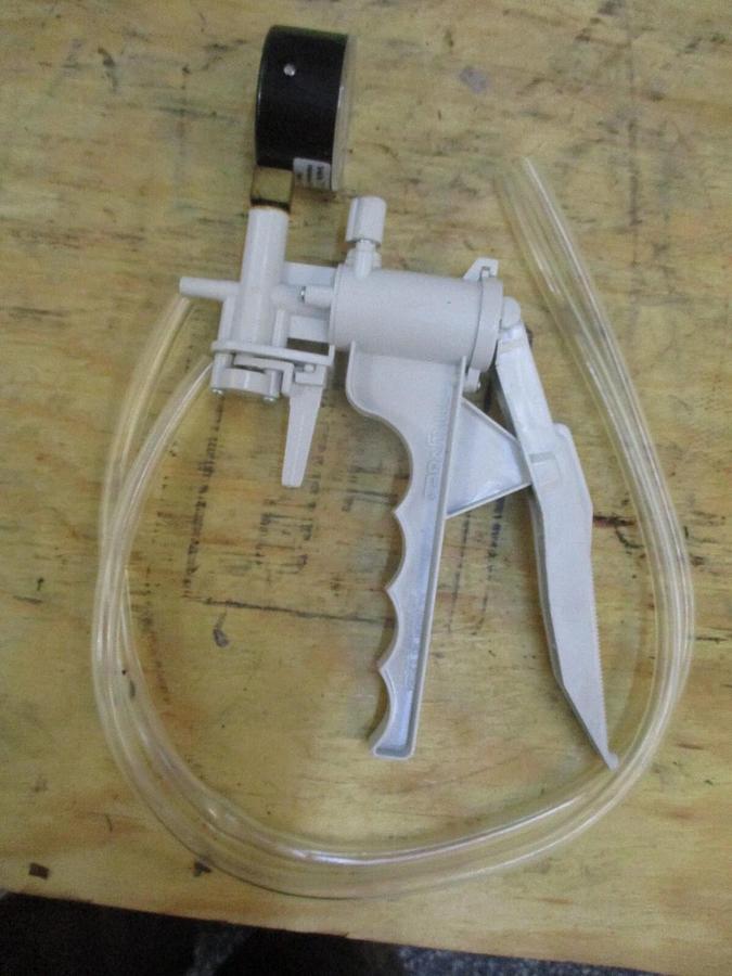 Used MITYVAC - HAND VACUUM PUMP 009410, 0.5 GPH CAP, #120230J NEW