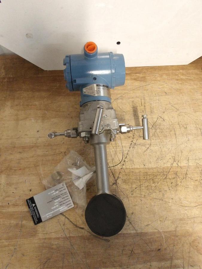 Used ROSEMOUNT 3095MFC ORIFICE FLOW METER 1-1/2", #828810G NEW