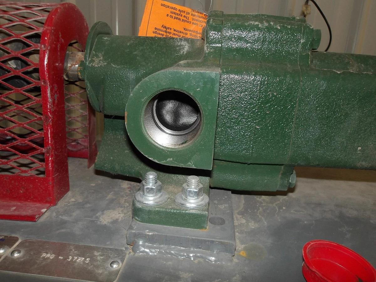 Used ROPER 1-1/2" PUMP W/ 5 HP MOTOR, #11111140GJW NEW