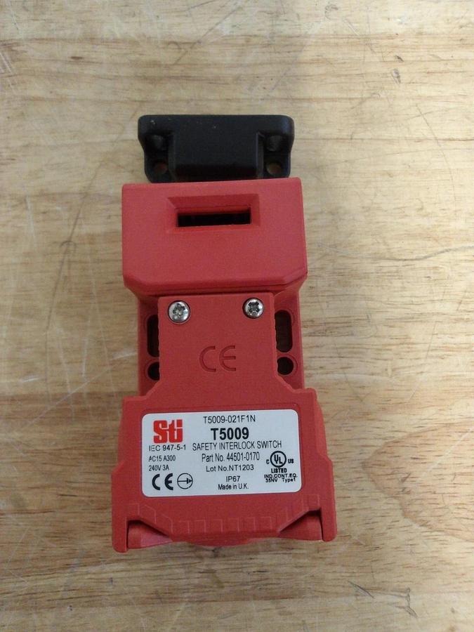 OMRON 44501-0170 SAFETY SWITCH T5009, #3181107G NIB