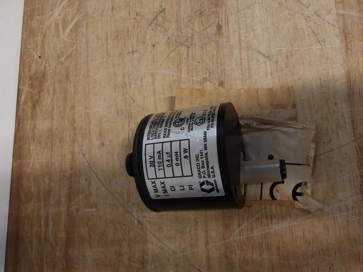 Used GRACO 239717 SENSOR, 30 VOLT, #422157G NEW