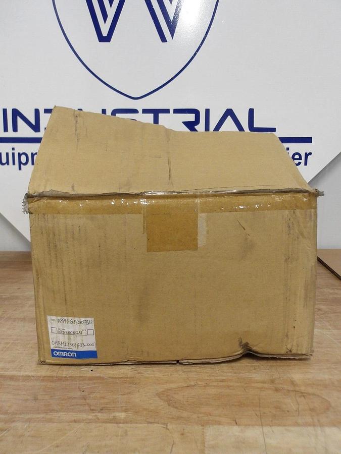 OMRON AC SERVO MOTOR R88M-G3K030T-BS2, #326250G NIB