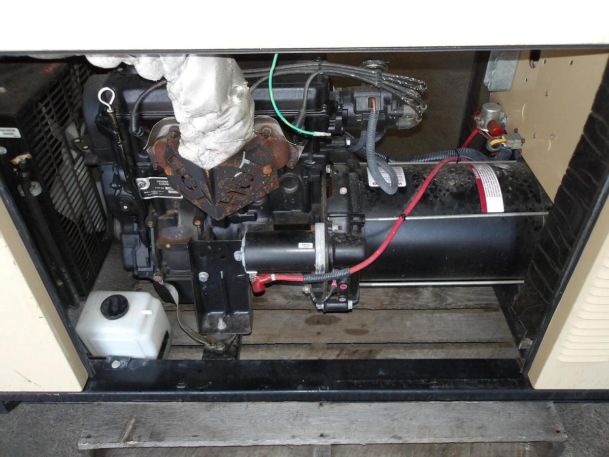 Used GENERAC SG0047250 POWER GUARDIAN GENERATOR SET, #917300G PARTS ONLY