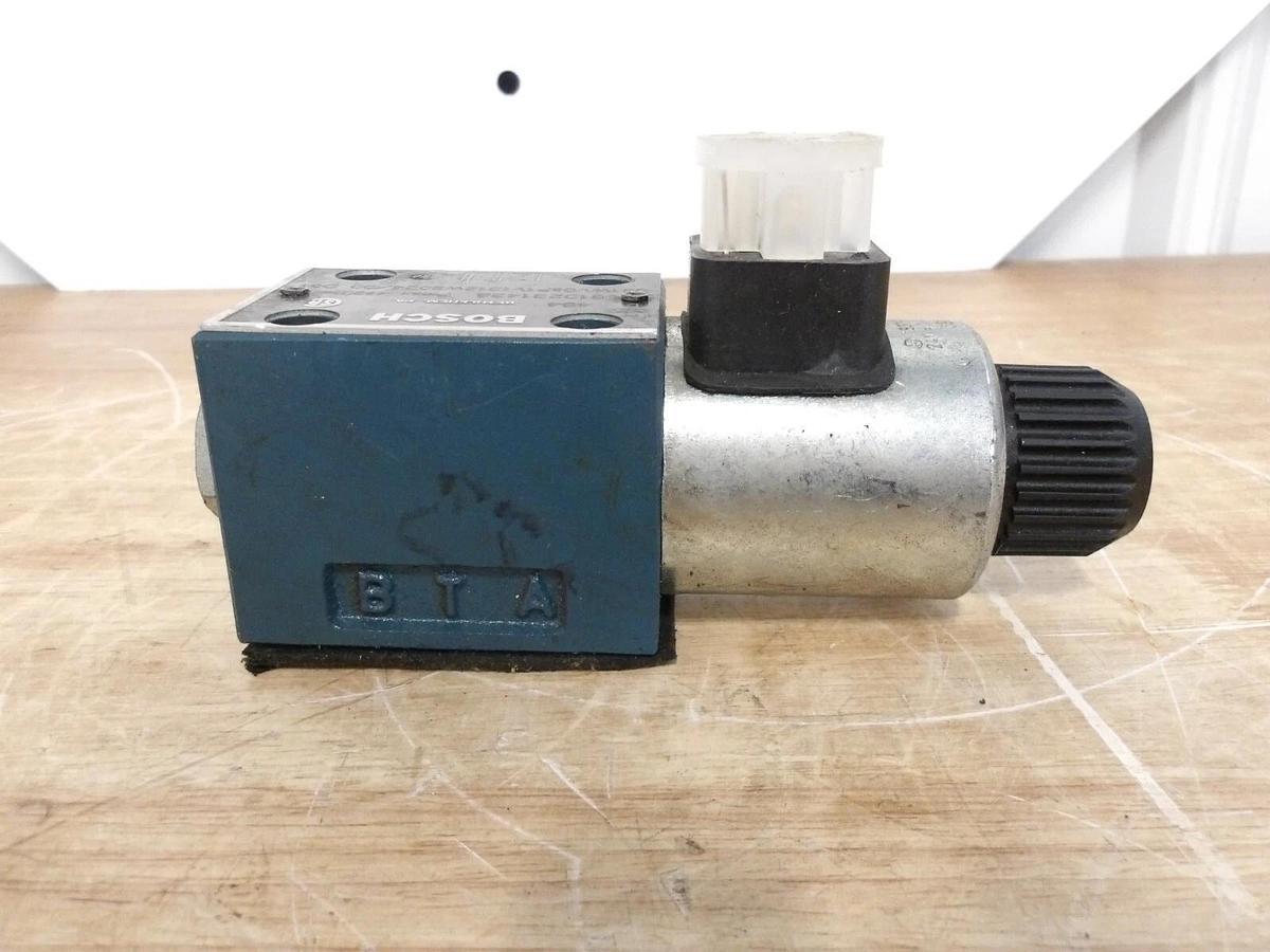 Used BOSCH 08WV06P1V1012WS024/00 D51 HYDRAULIC SOLENOID VALVE, #361147G NEW