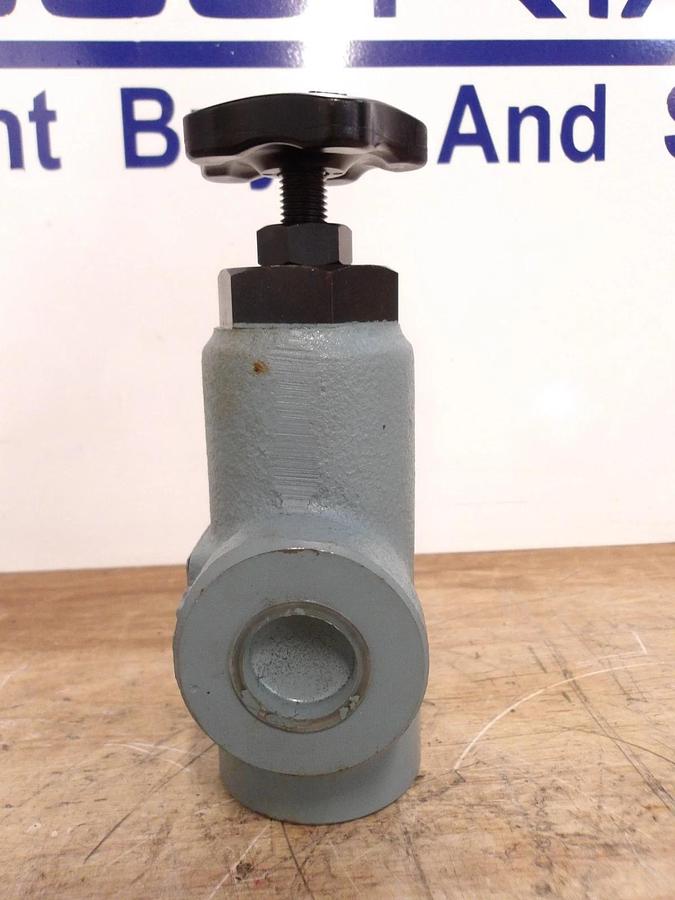 Used NACHI FR-T06-10 THROTTLE VALVE, #620318G NEW