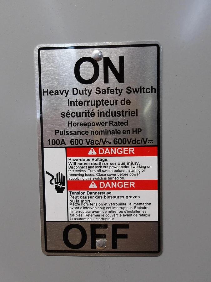 Used SIEMENS 100 AMP SAFETY SWITCH F363R, #124755G NEW
