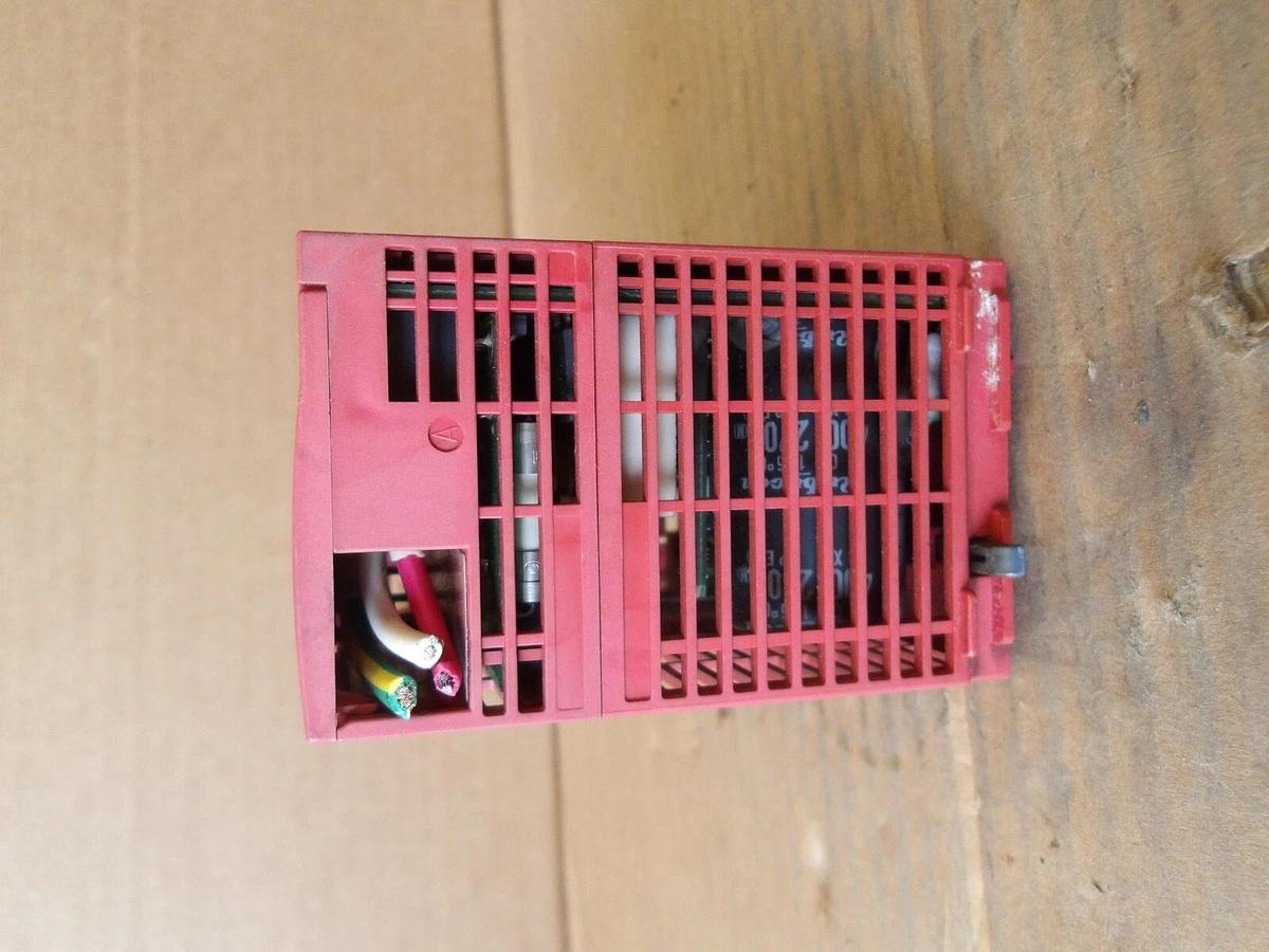 Used MITSUBISHI MELSEC Q61P POWER SUPPLY 100-240 VAC, #1112825G USED