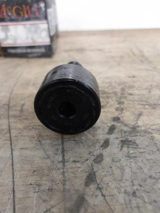 MCGILL CF1SB LUBRI-DISC CAM FOLLOWER BEARING (LOT OF 6) #930935G NIB