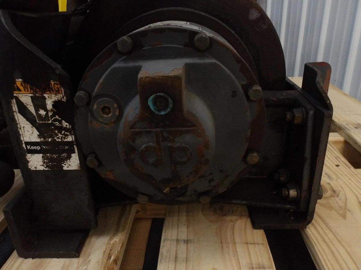 Used D&P 20BEF5L6G HYDRAULIC WINCH, 20,000 LB, #86305G USED