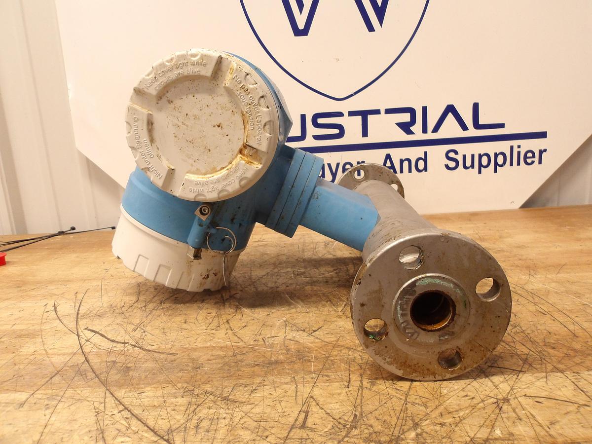 Used ENDRESS HAUSER 80F25-AAASAANABBAS FLOW TUBE 1"