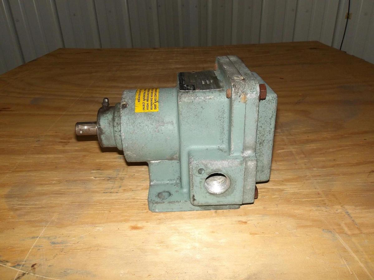Used HUBBELL 2210-142CC9 PILOT DUTY SPEED SWITCH, #120225G USED