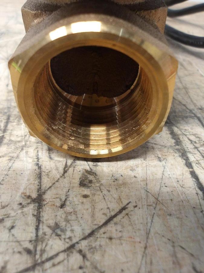HONEYWELL 3/4" X 1" INLET SHUT-OFF VALVE, #426211G NIB