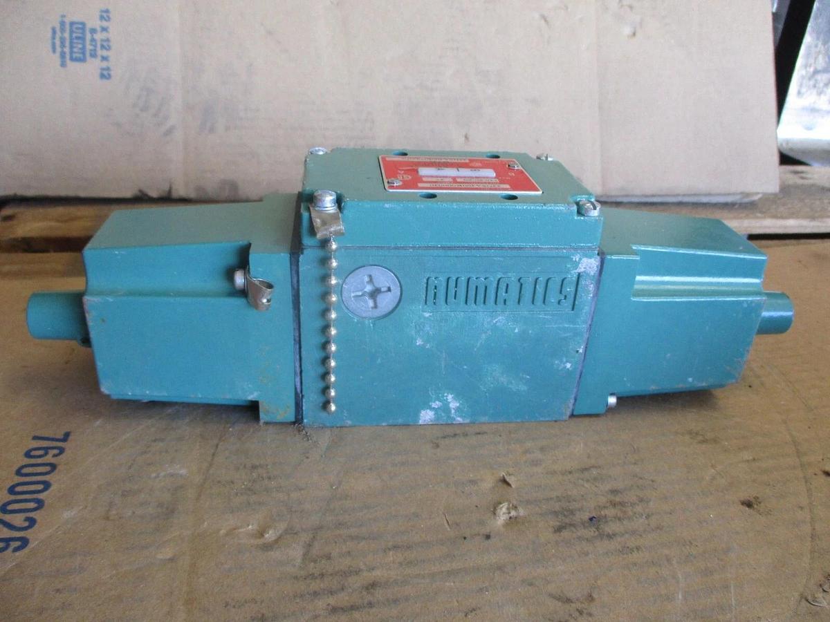 Used NUMATICS 33D SOLENOID VALVE, #610331J NEW