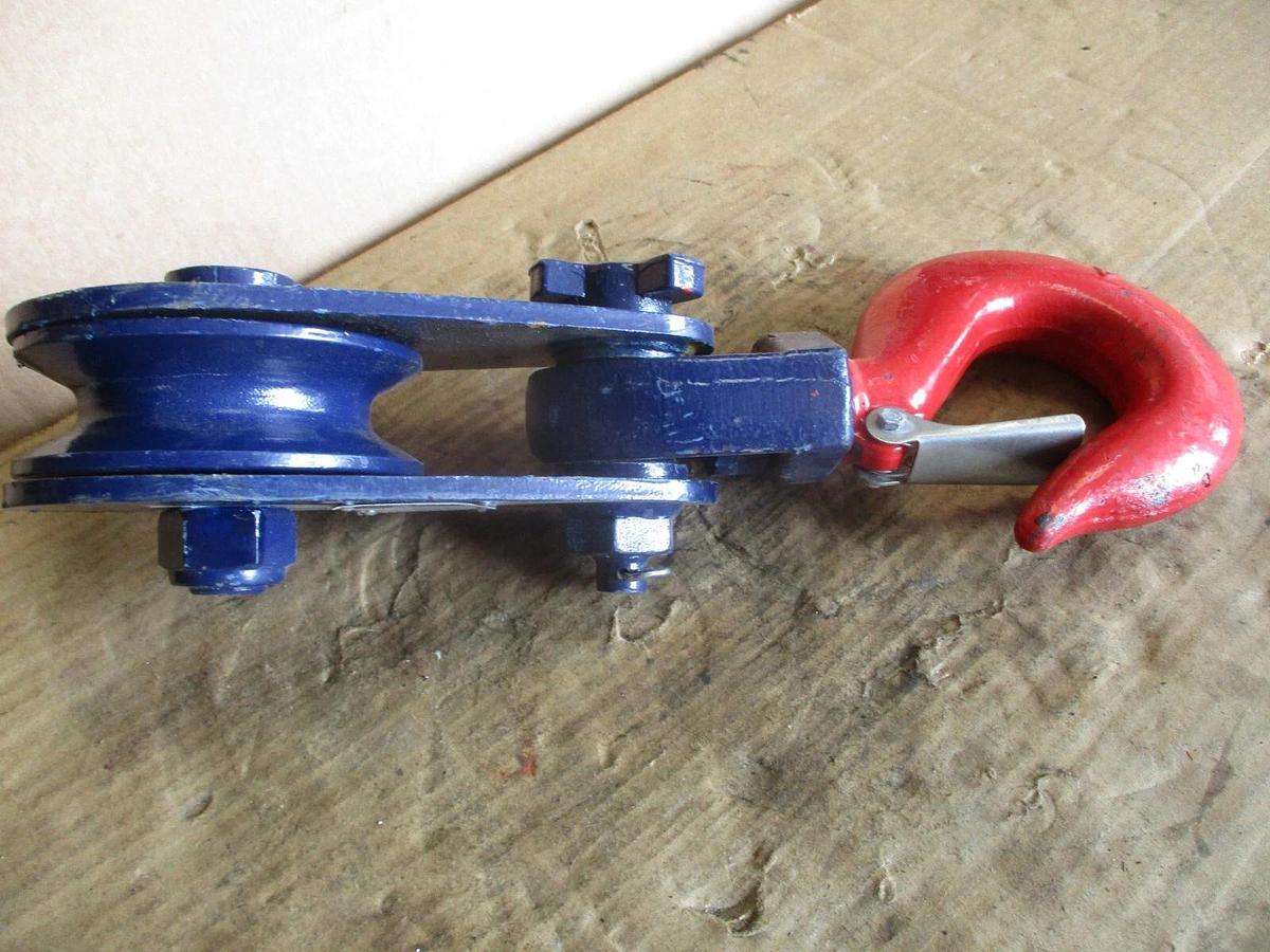 Used FIT HOIST 4T SINGLE HOOK SNATCH BLOCK, #717341J NEW