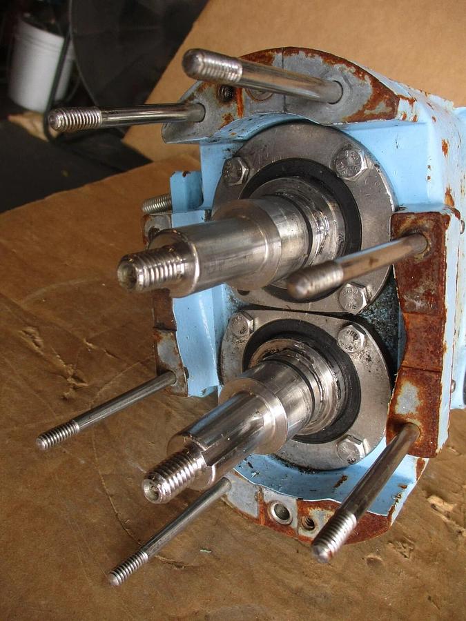 Used SPX 018U2 PUMP, #49352J PARTS ONLY