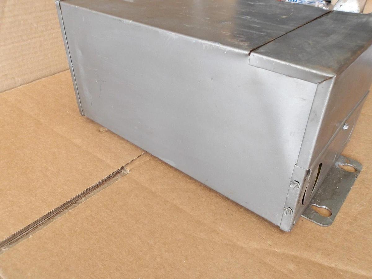 Used MAGNETEK 211-101 POWER TRANSFORMER, TYPE 2 INDOOR, 3 KVA, #910120G USED