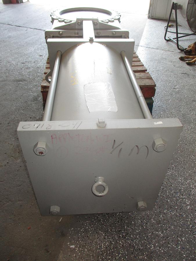 Refurbished FABRI-VALVE 30" PNEUMATIC STAINLESS KNIFE GATE VALVE