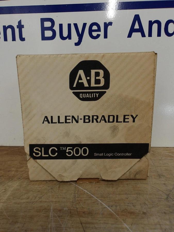 ALLEN BRADLEY SLC500 SMALL LOGIC CONTROLLER 1747-L524-SLC5/02CPU, #5151056G NIB