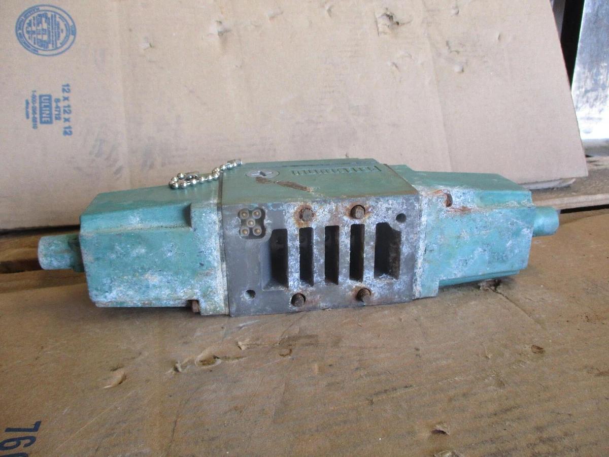 Used NUMATICS 33D SOLENOID VALVE, #610336J USED