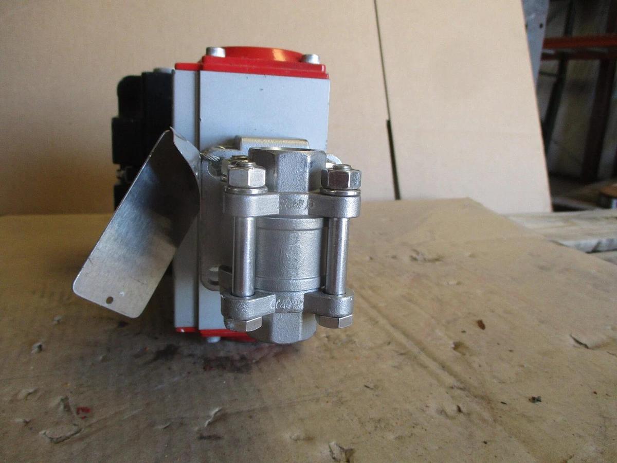 Used FLOW-TEK 1/2" STAINLESS CONTROL VALVE W/ ACTUATOR, #67150J NEW