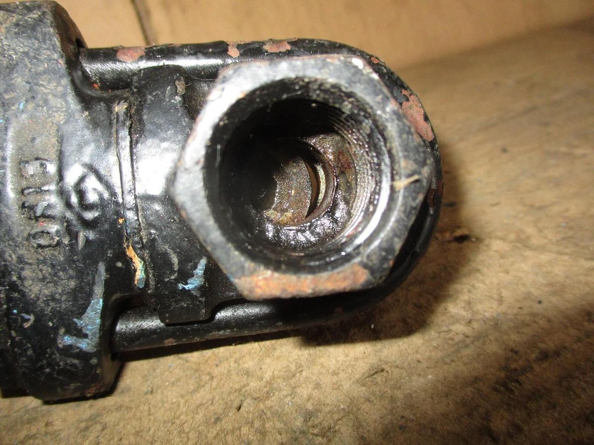 Used CRANE 1/2" U-BOLT BONNET IRON GATE VALVE (THREADED) #78215J NEW