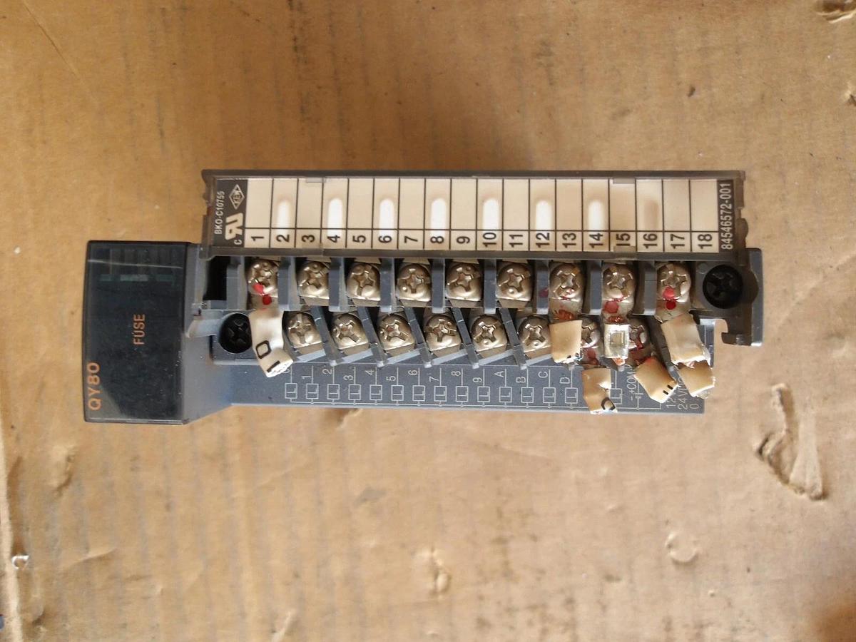 Used MITSUBISHI QY80 OUTPUT UNIT (LOT OF 4) #11121115G USED